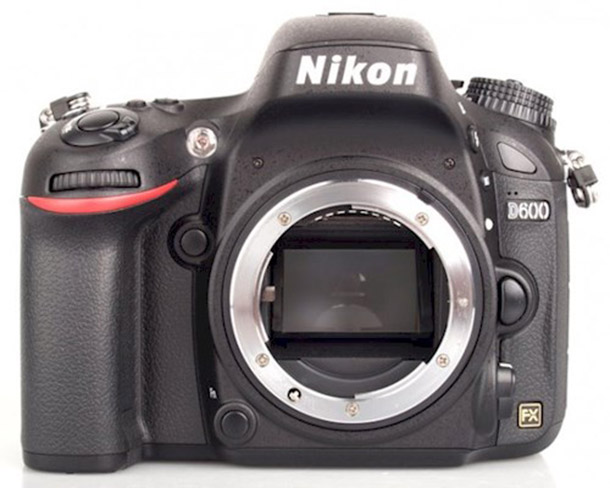 Rent Nikon D600 body from Martijn