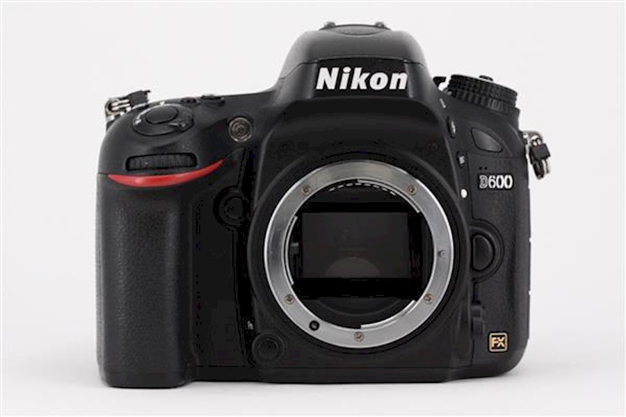 Rent a Nikon D600 camera body in Hoboken from Sebastian