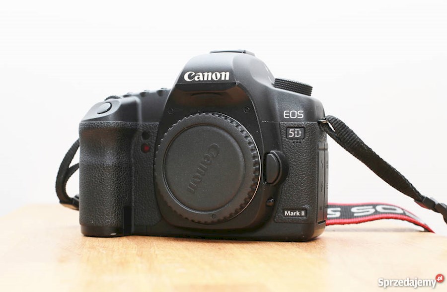 Rent a Canon 5D MK II in Heeze from YOUNG PRODUCTIONS
