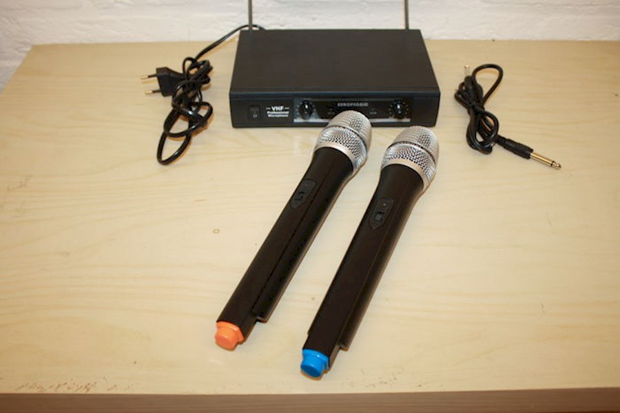 Rent Draadloze microfoons from VAN DER HEIJDEN A-V-R-S
