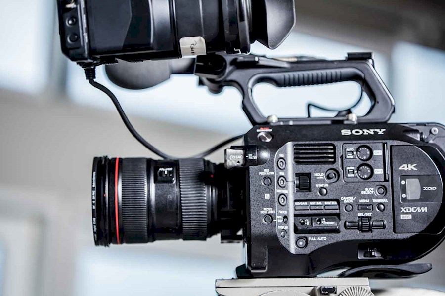 Rent Sony FS7 - Complete set from Riske