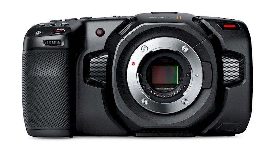 Huur een Blackmagic Pocket Cinema Camera 4K + Carte SD + Batteries x4 + Trépied + Sac in Versailles van Samuel