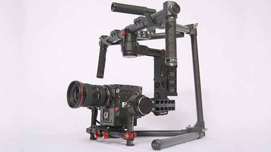 Louez DJI RONIN - extended arms de YOUNG PRODUCTIONS