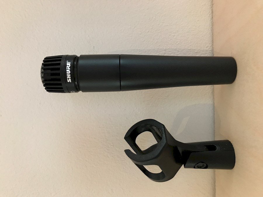 Rent Shure SM57 Microfoon m... from PEET AUDIO