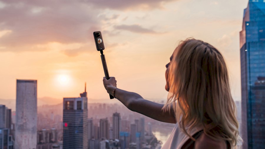 Rent Invisible Selfie Stick... from Sjardi Djoy