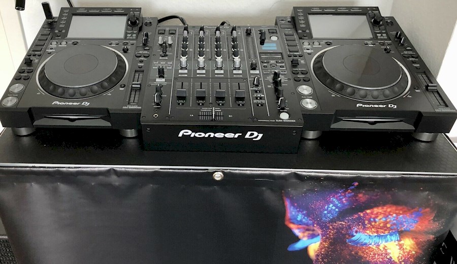Rent Pioneer DJ-set met DJM... from VOF Of My Life