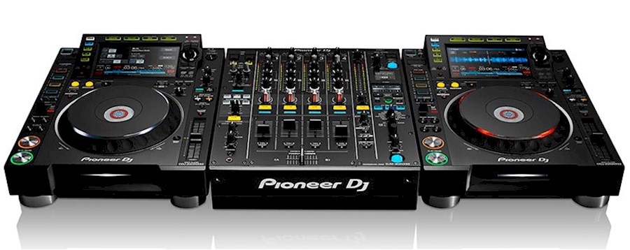 Rent Pioneer DJ set DJM-900... from Joep