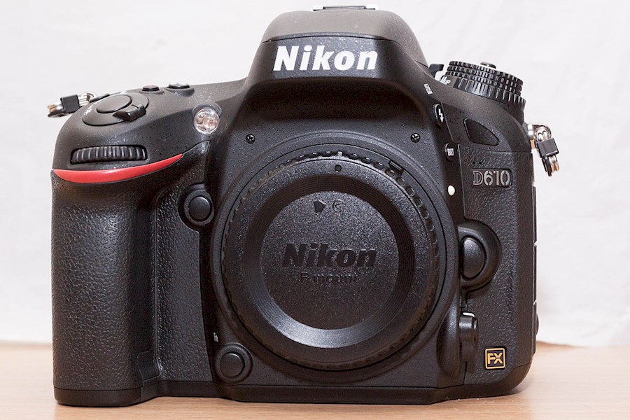 Huur Nikon D610 body van Michael