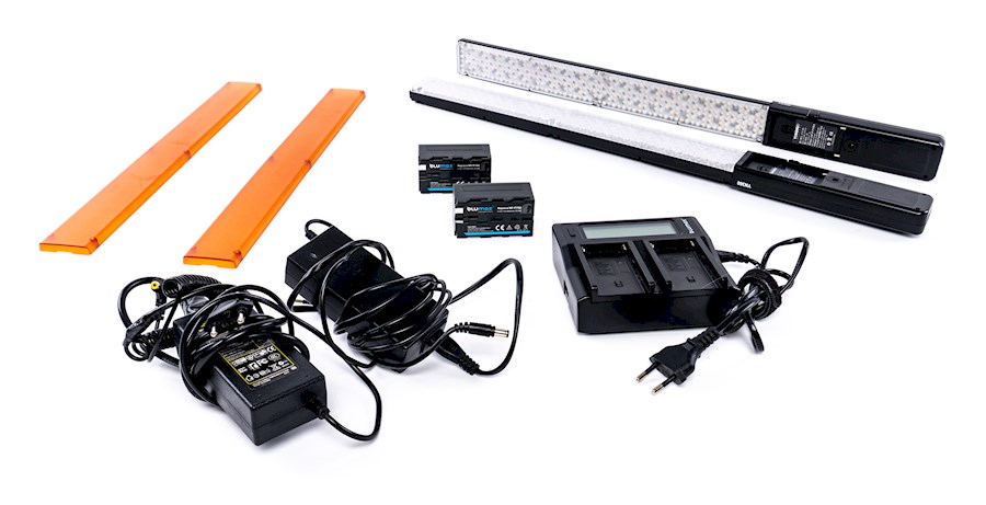 Rent 2x RGB light wand Yong... from Jelle