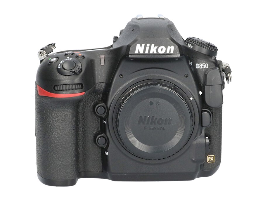 Huur Nikon D850 Body van CAMERALAND B.V.