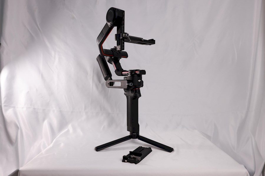 Rent DJI RS 3 Pro Combo from MITE VISUALS
