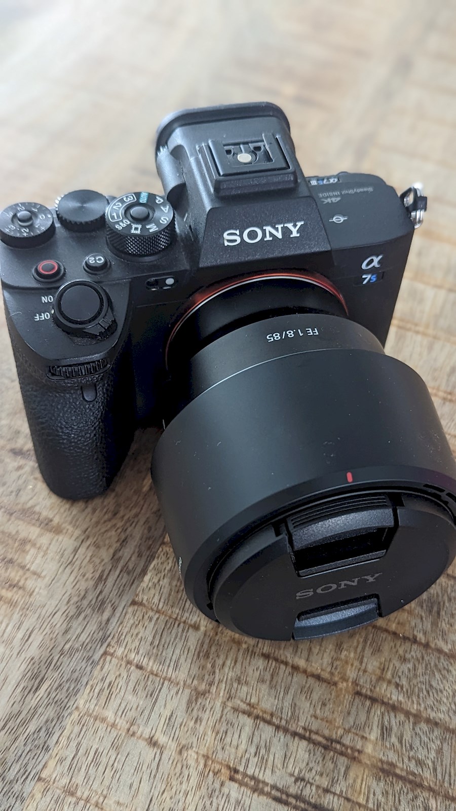 Rent Sony a7sIII + 85mm 1.8... from Stanley