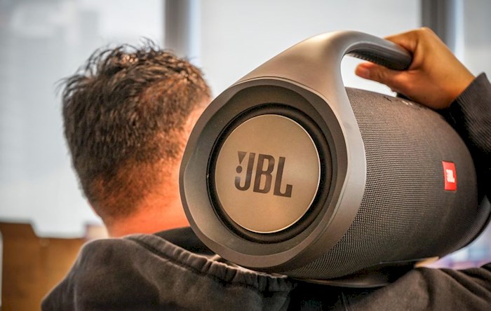 Rent JBL Boombox 3 from Tom