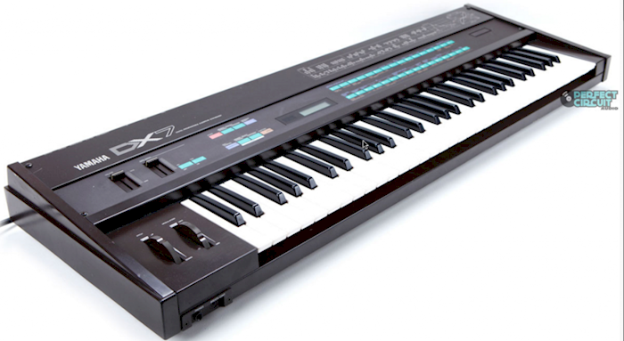 Rent Yamaha DX 7 from Zaccharie