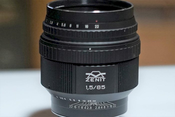 Rent Helios 85mm F1.5 EF Mount from Milot