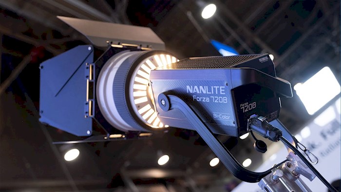 Rent NANLITE  Forza 720b from CAMERASCHUW