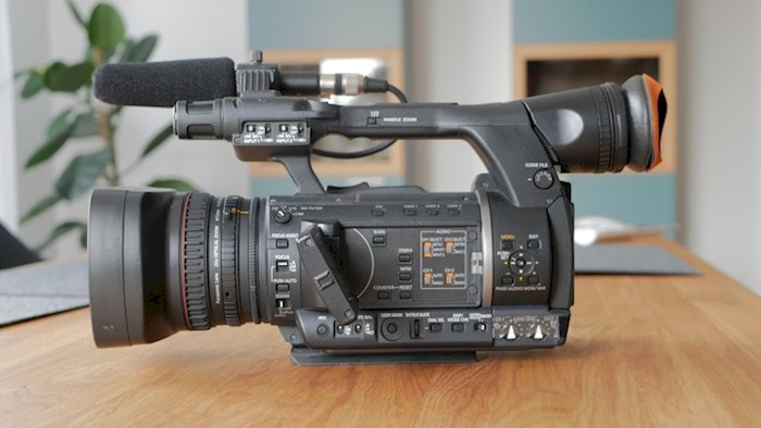 Rent Panasonic HPX-250EJ - ... from Roland Guido