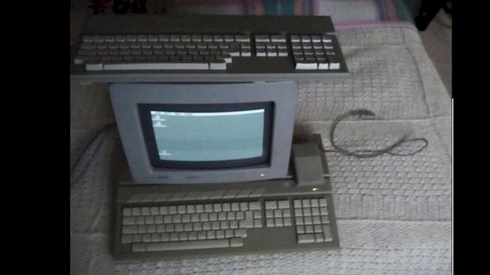Miete Atari 1040 STF mit MID... von Kai