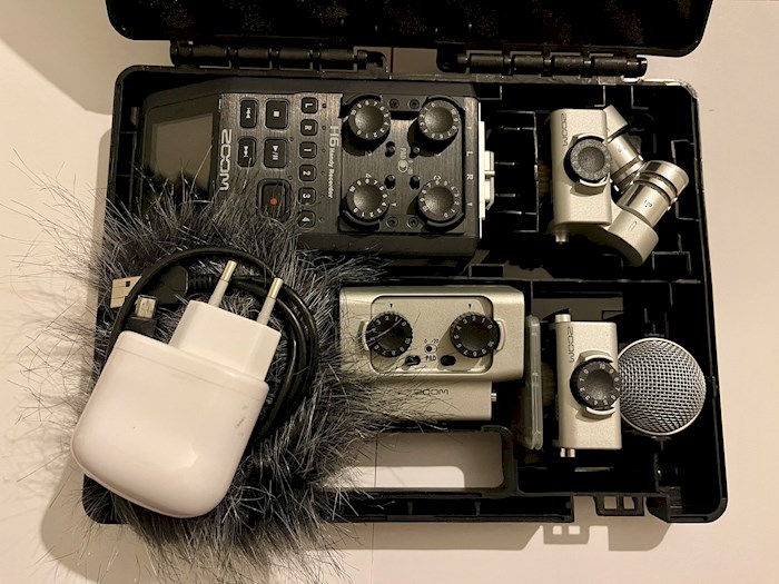 Rent Zoom H6 recorder set from Ivo